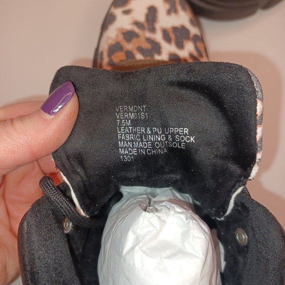 NEW Steve Madden Leather Vermont Animal Print Lug Sole Boots Sz 7.5 New In Box - Picture 5 of 7
